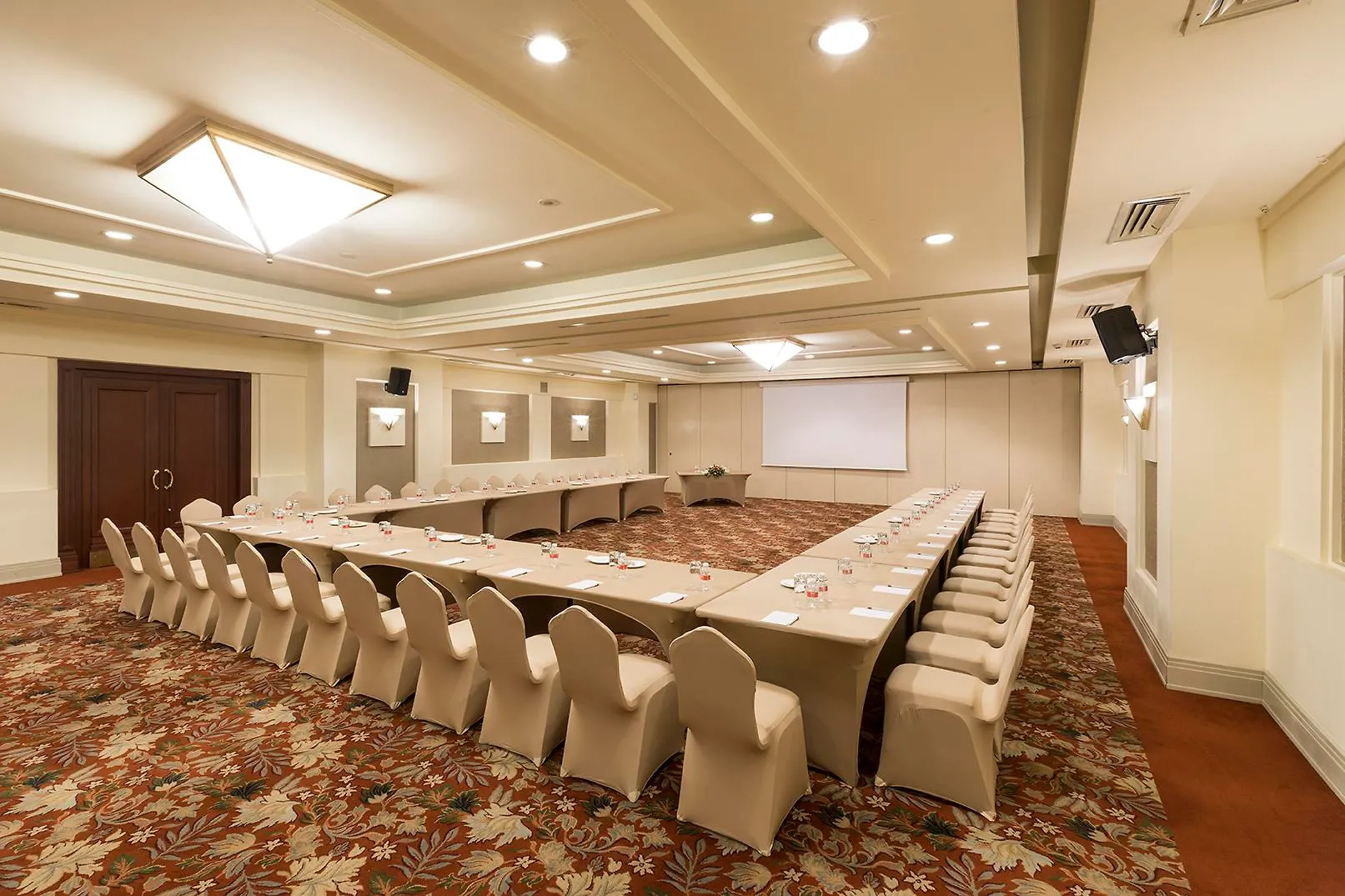 Zorlu Grand Hotel טראבזון